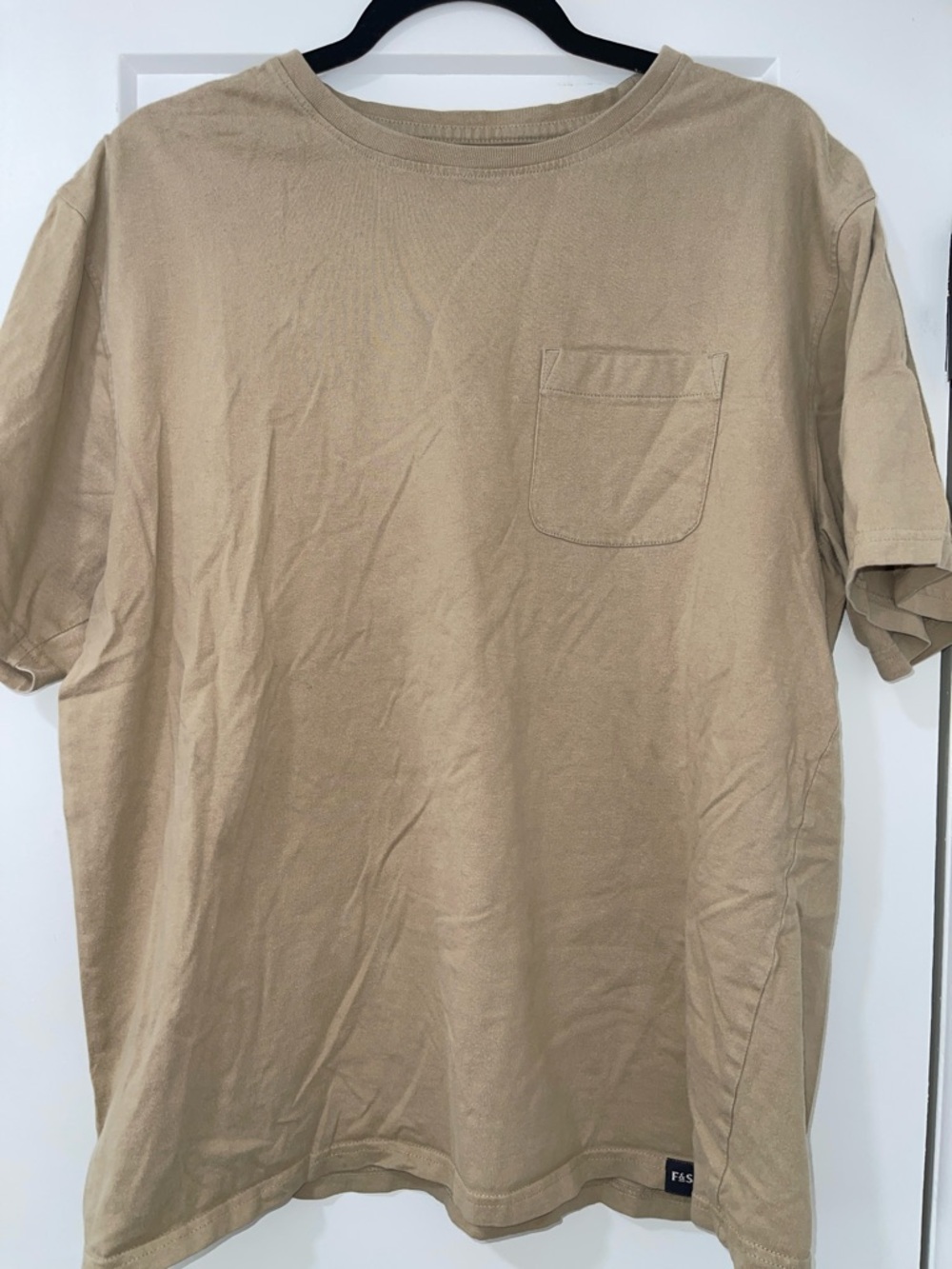 Field & Stream Men's Short Sleeve Pocket Tee in Khaki